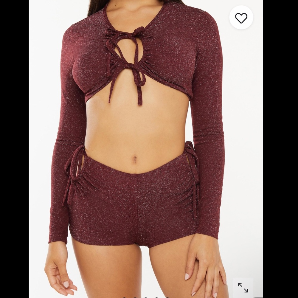 NWT ✨Savage x Fenty long sleeve crop top & booty short sparkly set ✨